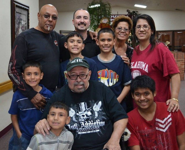 Ricky Rosales, son of Ben G and Della Rosales; brother Antonio Rosales; cousin Recia Gomez, grandaughter of Joe C Gomez and her husband Efrain; her mother Sharon Gomez, married to Benjamin Gomez, son of Joe C Gomez; and Recias children visiting cousin Ric